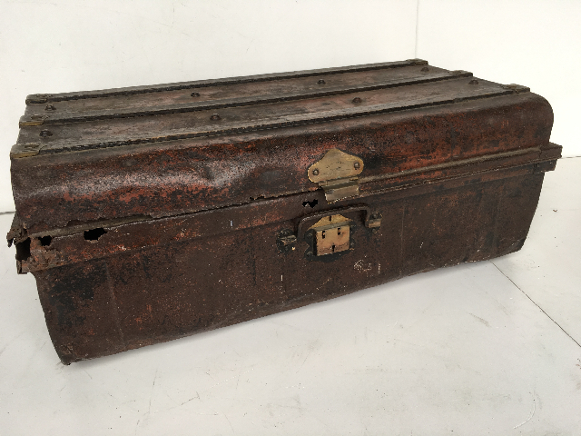 CHEST, Medium w Timber Strips 80x47x30cm H